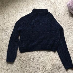 Turtle neck long sleeve sweater